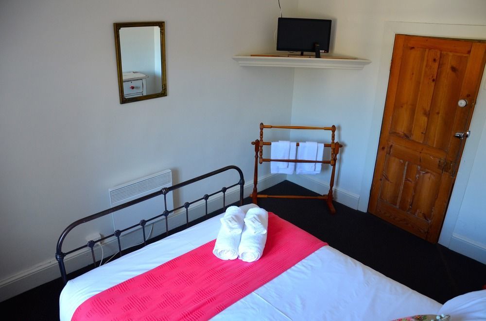 Caledonian Inn Роб Экстерьер фото